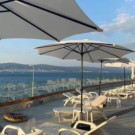 Апартамент Paradiso 'в' 107 Private Cozy Несебър