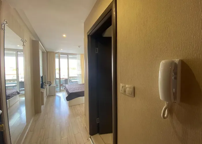 Paradiso 'в' 107 Private Cozy アパート ネセバル