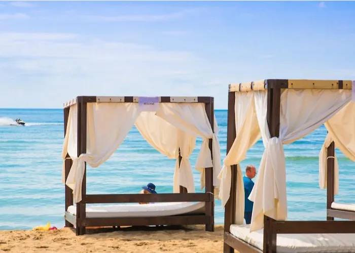 Paradiso 'в' 107 Private Cozy アパート ネセバル