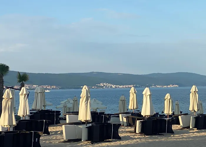 Paradiso 'в' 107 Private Cozy アパート